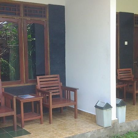 Family Garden Homestay Mangsit Exterior foto